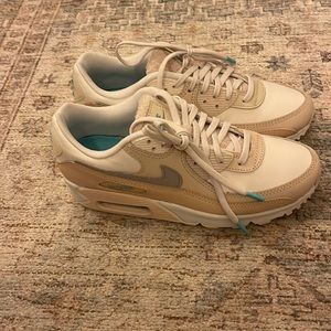 Nike Air Max 90